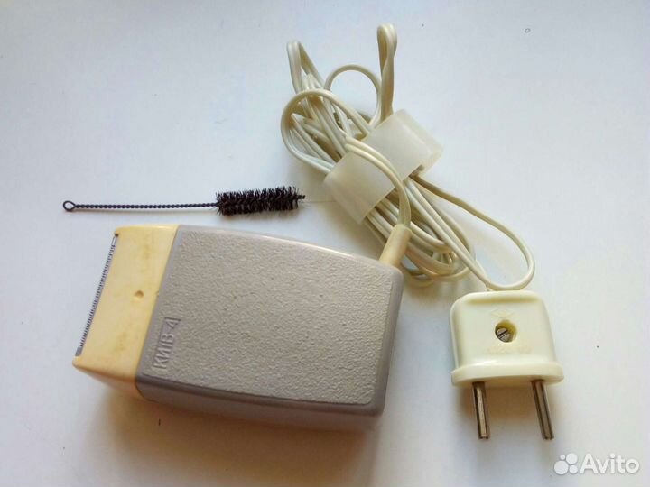 Электробритва Киев 4 карболит СССР ретро