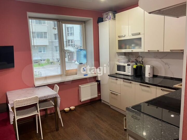 1-к. квартира, 42 м², 1/11 эт.