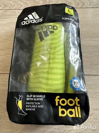 Футбольные щитки Adidas