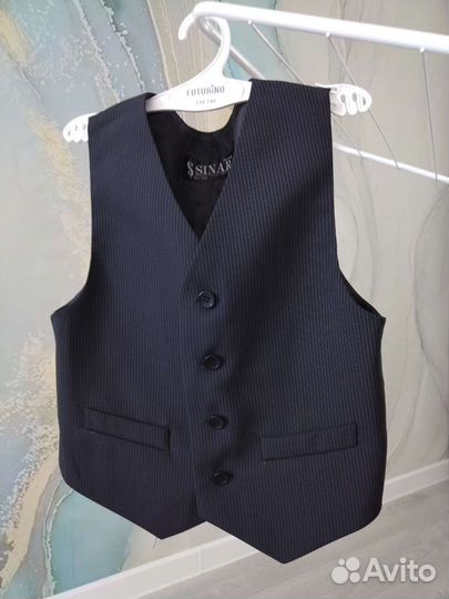 Школьный жилет для мальчика