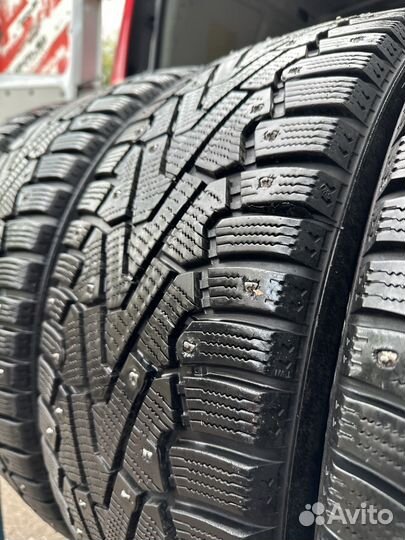 Pirelli Ice Zero 235/55 R17