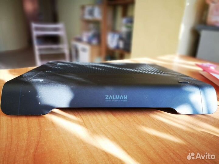 Подставка для охлаждения ноутбука