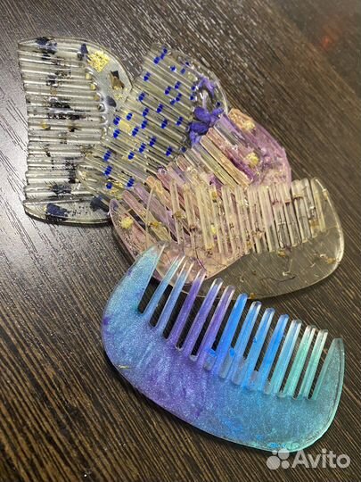 Гребешки из смолы