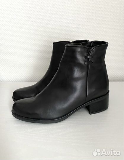 Сет из 3-х вещей - Ботинки берет шарф р.37-37,5