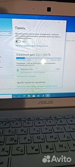 Нетбук asus