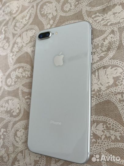iPhone 8 Plus, 64 ГБ