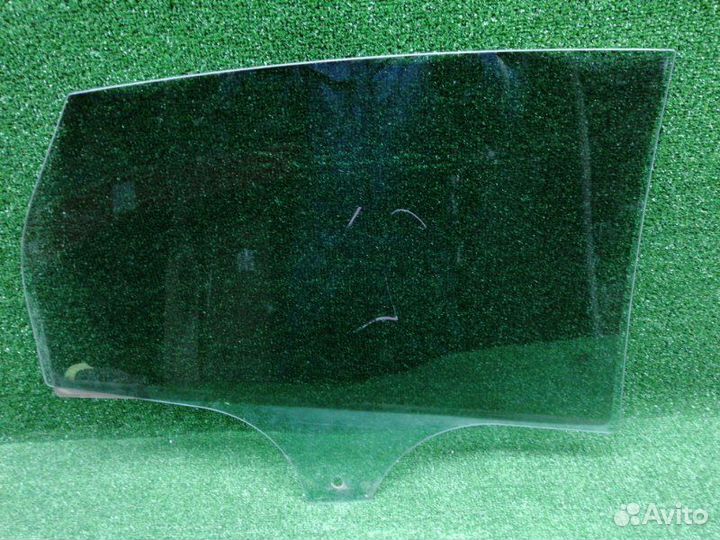 Стекло заднее левое Ford Focus 3 CB xqda 2012