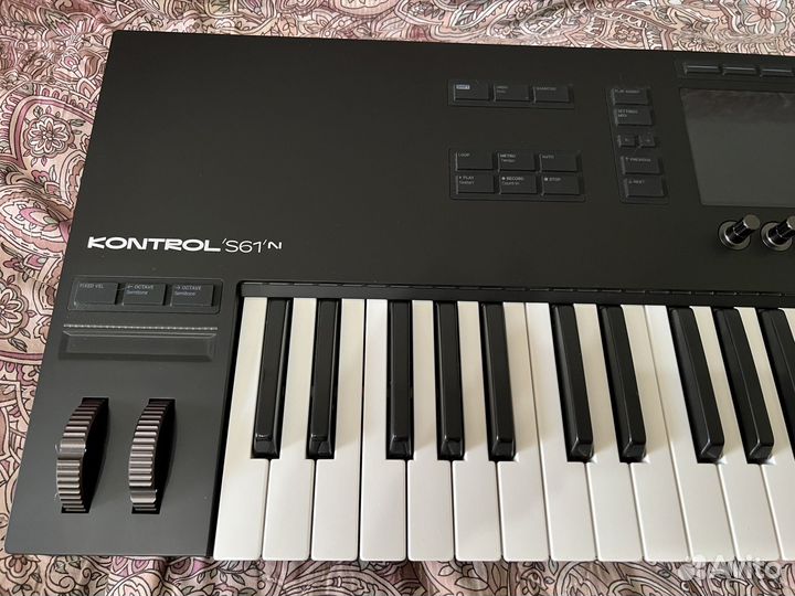Native Instruments Komplete Kontrol S61 mk3
