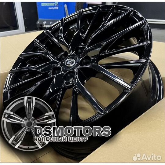 Диски Toyota 133 8/20 5x114.3 ET30 d60.1 BL