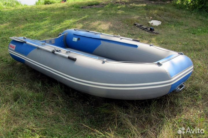 Лодка Roger Zefir 3300