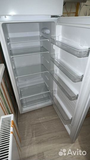 Холодильник leran