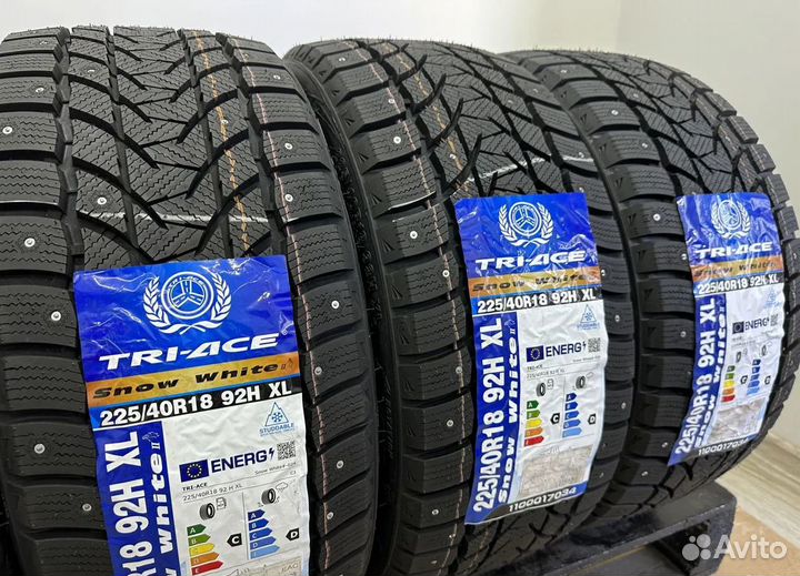 Tri Ace Snow White II 225/40 R18 49H