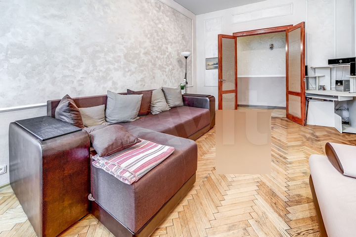 2-к. квартира, 56 м², 4/4 эт.