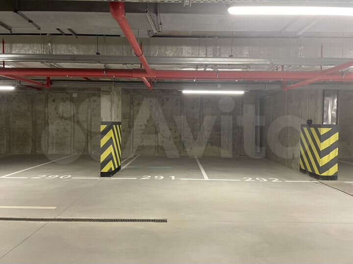 Машиноместо, 14 м²