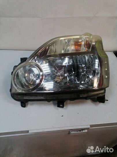 Фара галогеновая передняя правая Nissan X Trail 2