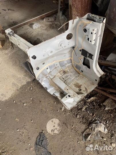 Правый ланжерон мерседес глк