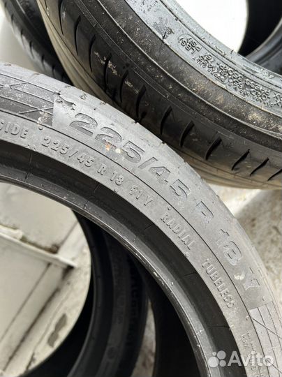 Michelin 4X4 A/T 225/45 R18 и 245/40 R18 19B