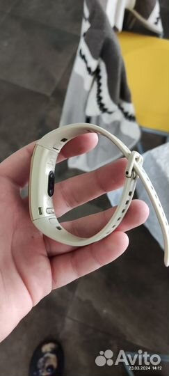 Huawei band 3 pro