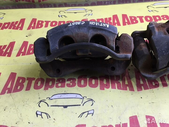 Суппорт передний правый для SsangYong