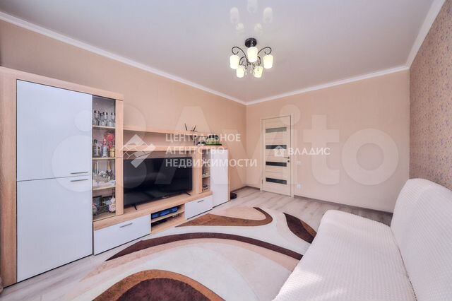 2-к. квартира, 49 м², 2/5 эт.