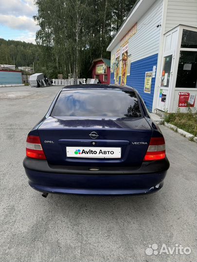 Opel Vectra 2.0 МТ, 1997, 249 274 км