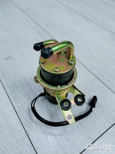 Бензанасос Yamaha YZF-R1,YZF-R6,FZS,FZ1,V-MAX