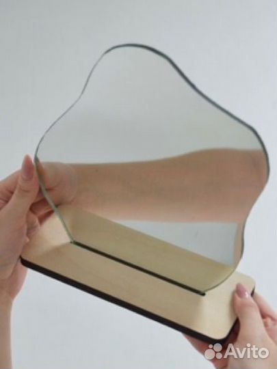 Зеркало настольное