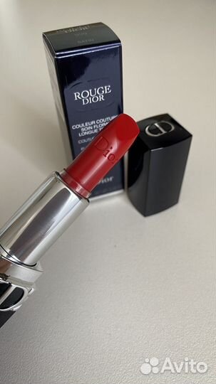 Миниатюра помады Dior 999