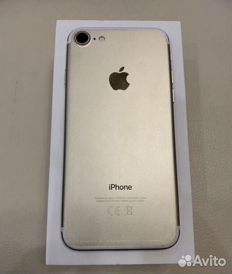 iPhone 7, 32 ГБ