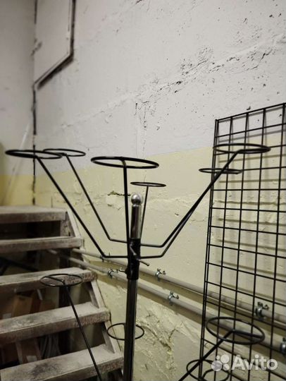 Стойка под шапки