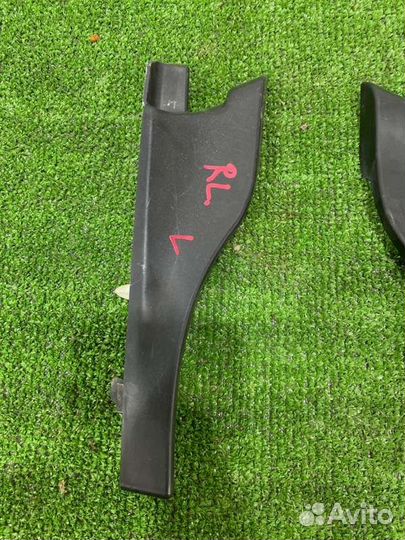 Накладка стойки лобового стекла Renault Logan