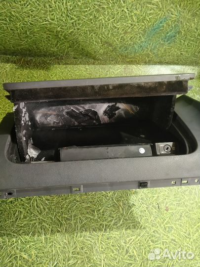 Бардачок Фольксваген Джетта 5 2009г