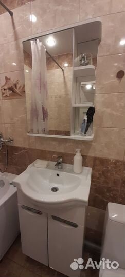 Мебель для ванной с раковиной