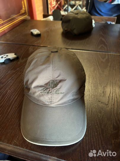 Loro piana кепка L