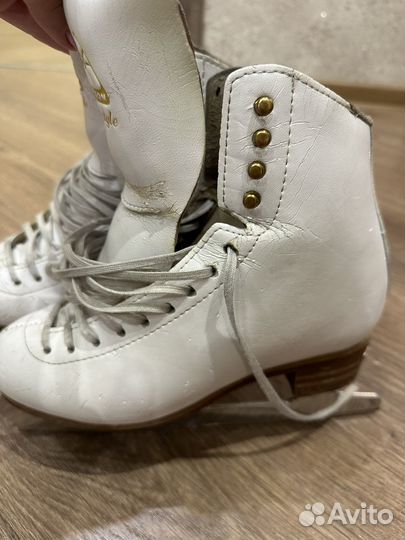 Фигурные коньки jackson freestyle