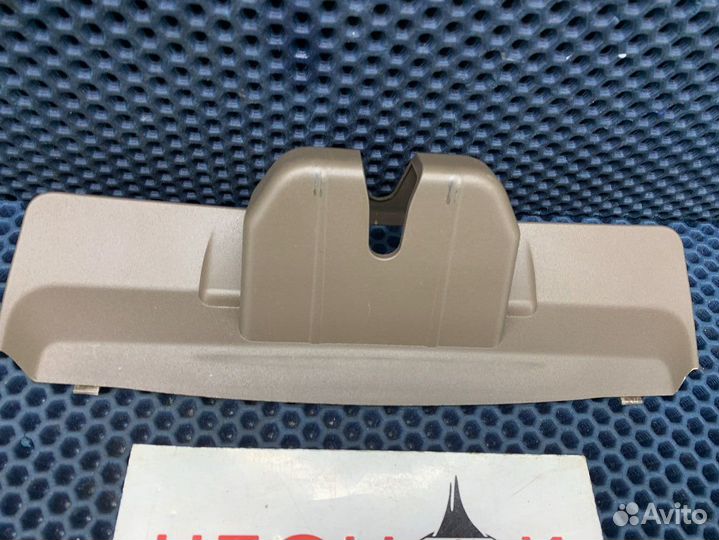 Накладка замка багажника Porsche Cayenne GTS II