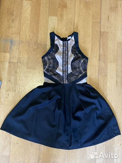 Отдам женские вещи (платье и косуха)