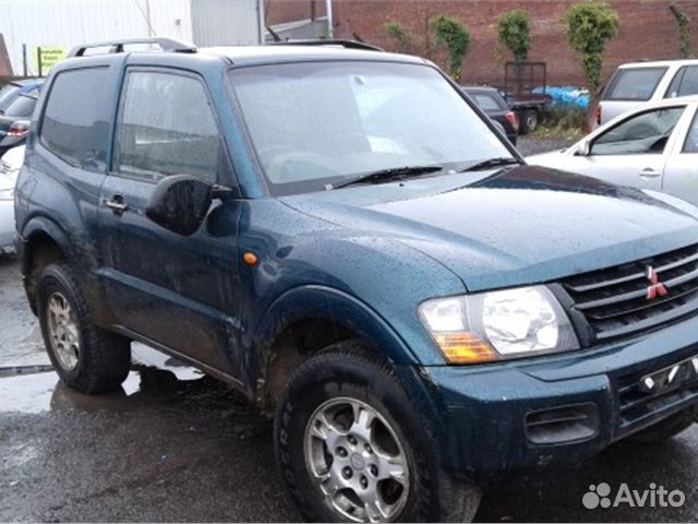 Разбор на запчасти Mitsubishi Pajero / Montero
