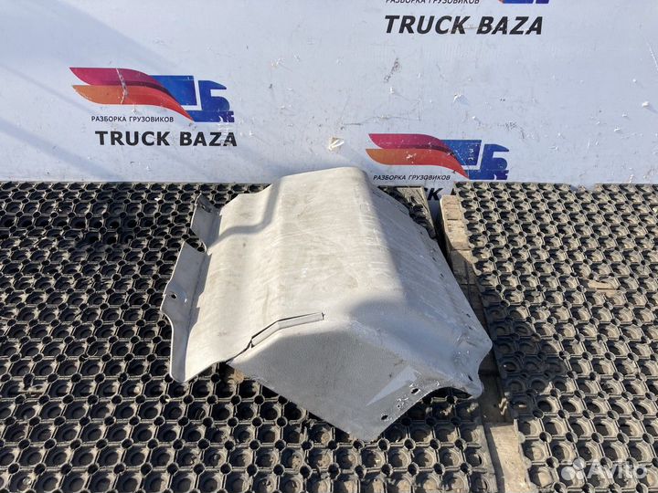 Накладка панели приборов Volvo VNL