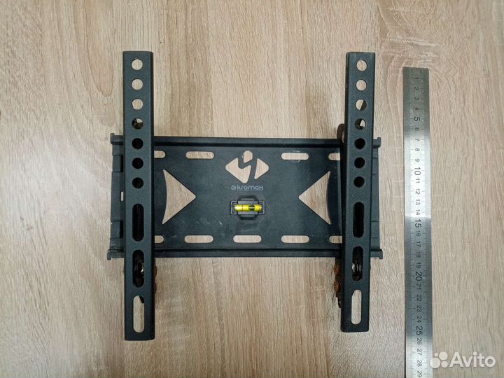 Кронштейн универсальный