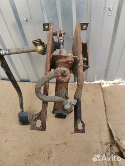 Педальный узел УАЗ 2206011 1998