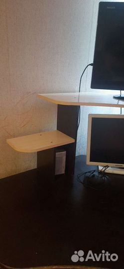 Компьютерный стол