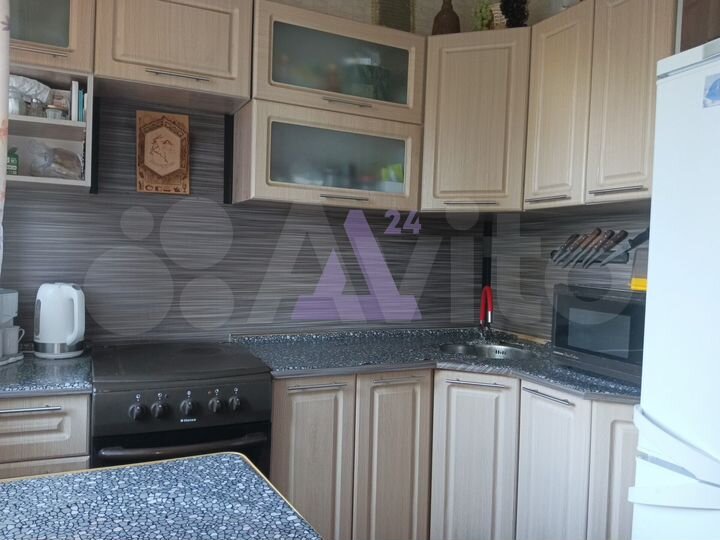 2-к. квартира, 53 м², 2/3 эт.