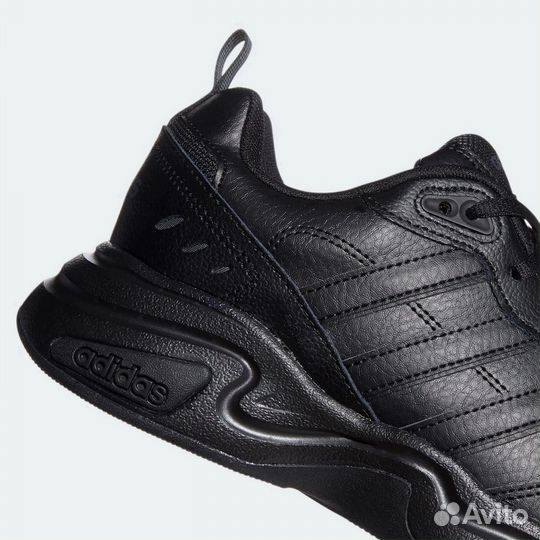 Кроссовки adidas strutter