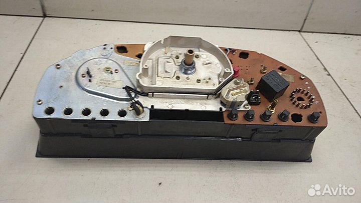 Панель приборов Mercedes-Benz E-class