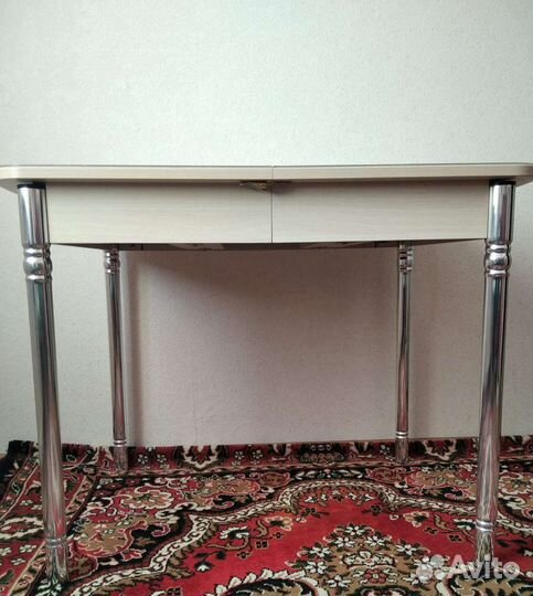 Кухонный раздвижной стол