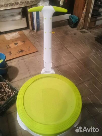 Игрушка прыгунок лягушка батут