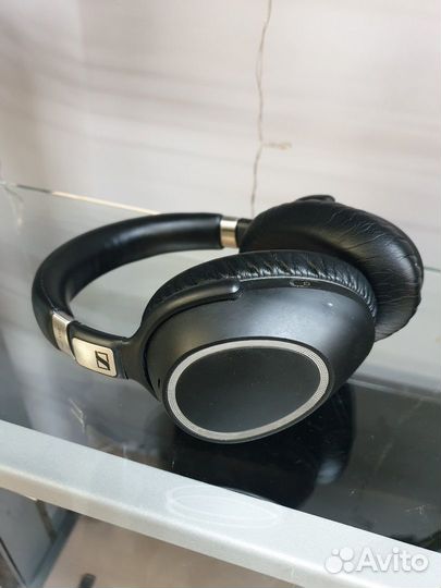 Беспроводные наушники Sennheiser PXC 550