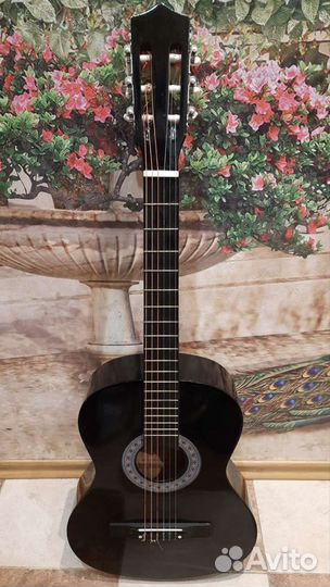 Классическая гитара Belucci