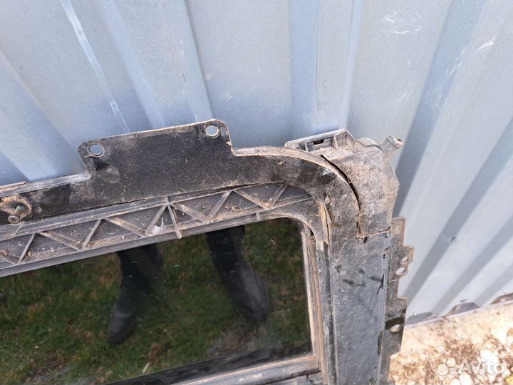 Люк Mercedes w208